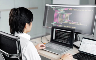 灵宝 api php源码,下载的php源码怎么运行呢？